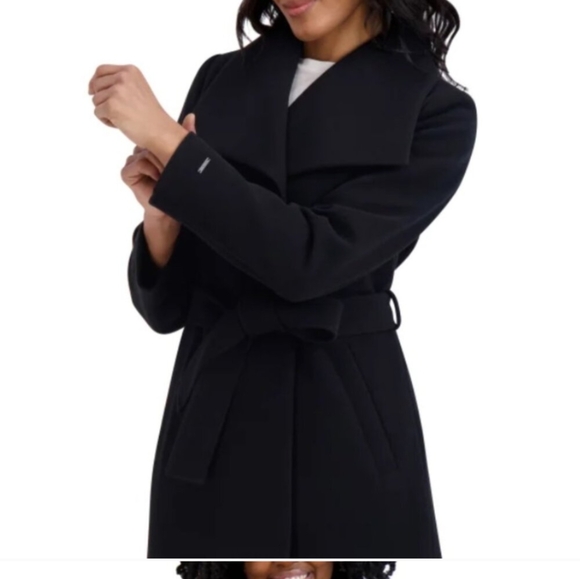 Brand new! Tahari coat - Picture 7 of 8